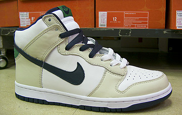 NIKE 2004 DUNK HIGH BONE